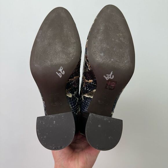 Coach Women’s Evenly Snakeskin Multicolored Oxblood Neutral Stripe Below the Kne - Picture 14 of 15